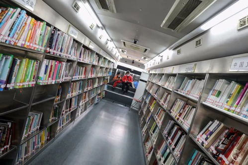 开进监狱和工厂，这家流动图书馆凭什么配得上全网追捧？